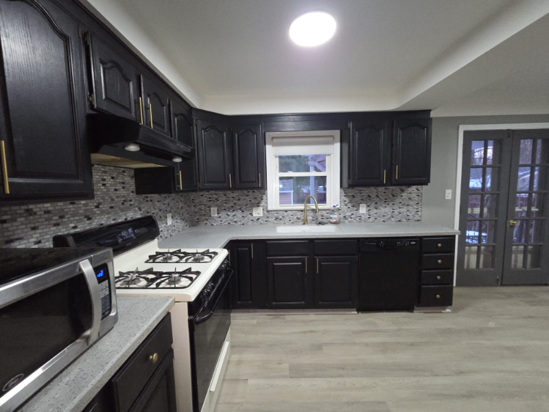 4493 Telhurst Rd - Photo 6 of 11