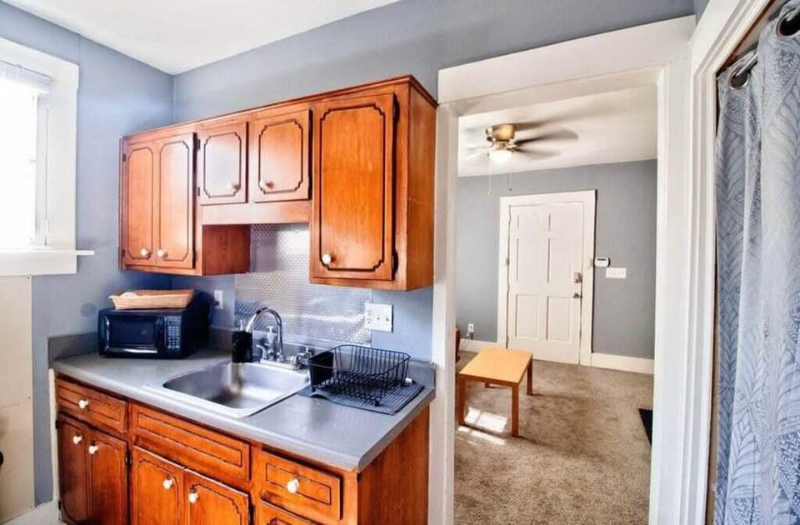 209 Ellis St #B - Photo 2 of 7