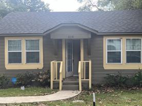 520 W Jones St - Photo 1 of 1