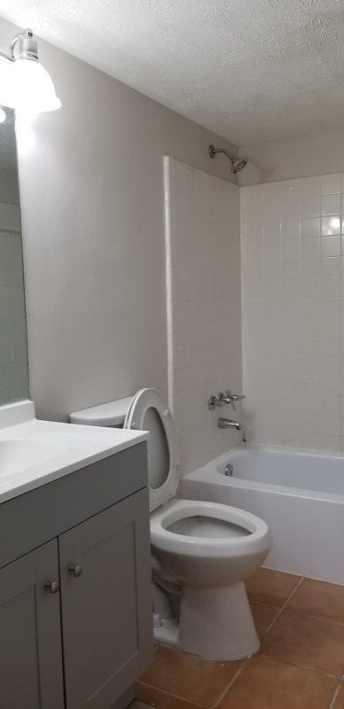 1510 Country Downs Dr - Photo 3 of 9