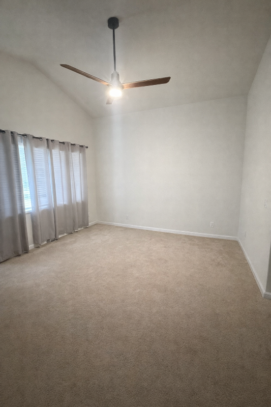 1085 Red Maple Dr - Photo 6 of 10