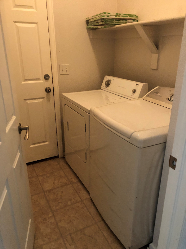 19499 E 58th Dr - Photo 4 of 7