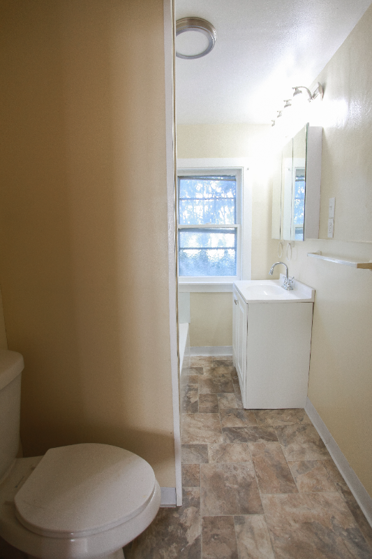 428 Wilkinson St #2 - Photo 6 of 6