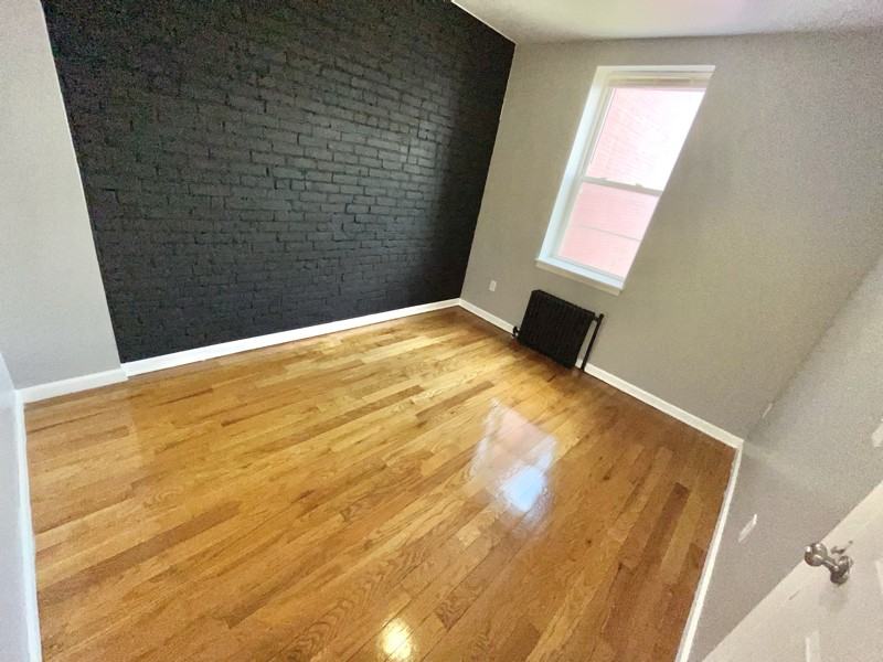 366 4th Ave #27 - Photo 4 of 6