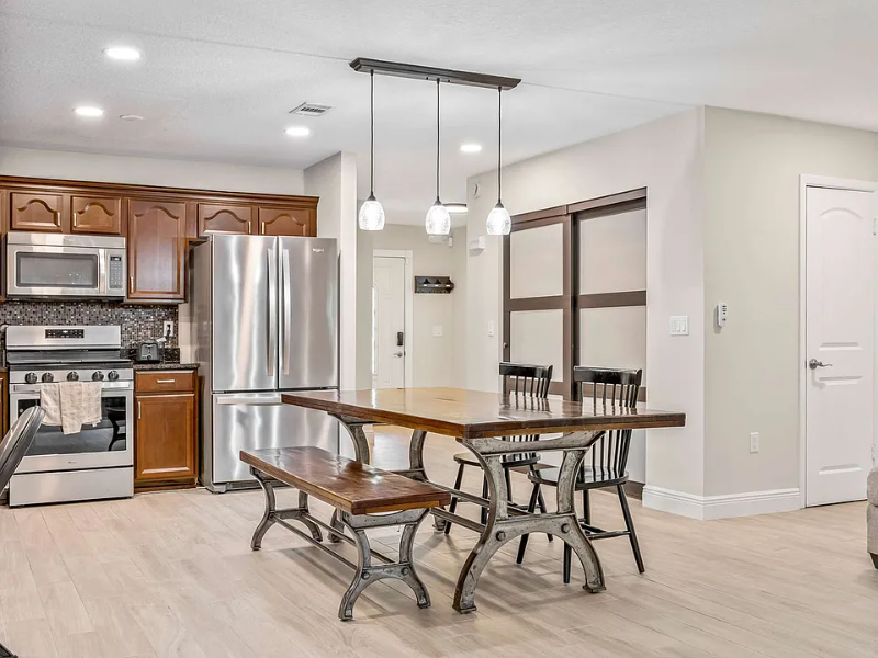 241 S Brevard Ave - Photo 6 of 16