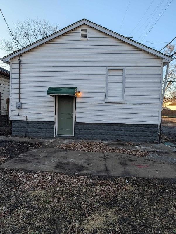 4549 3rd St - Photo 2 of 18