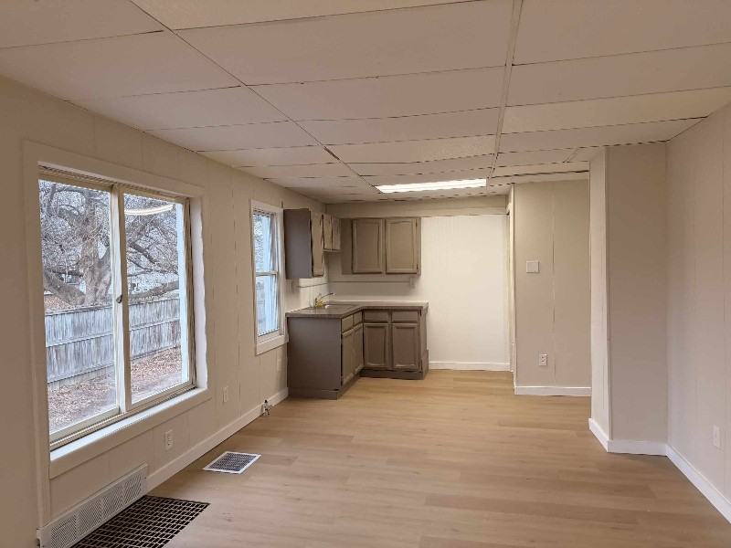 4549 3rd St - Photo 5 of 18