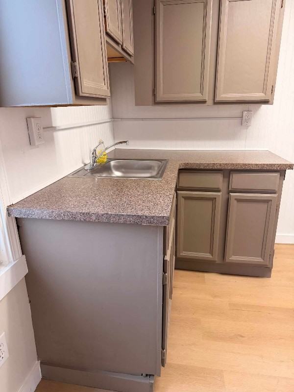 4549 3rd St - Photo 7 of 18