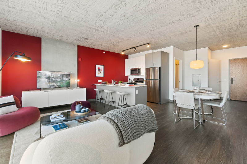 161 N Elizabeth St - Photo 2 of 8