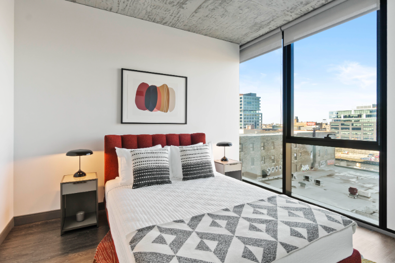 161 N Elizabeth St - Photo 4 of 8