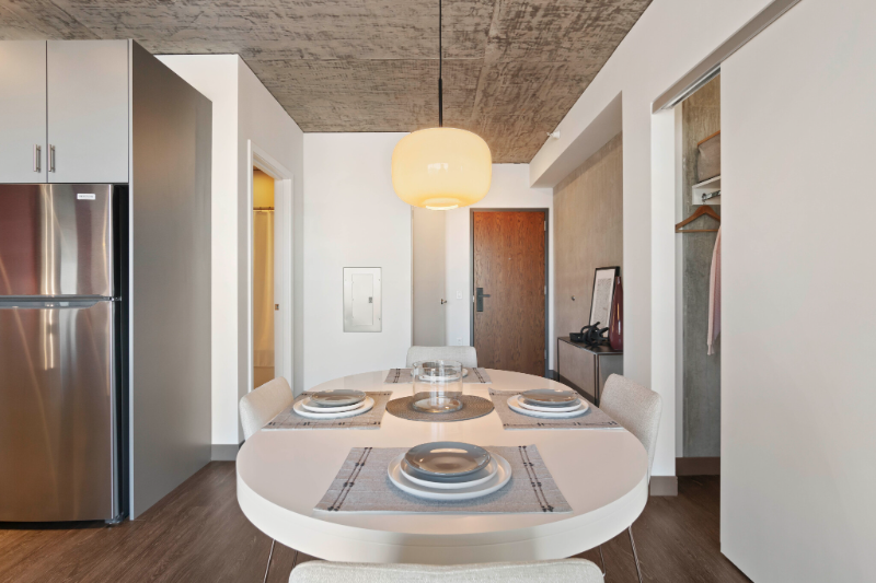 161 N Elizabeth St - Photo 7 of 8