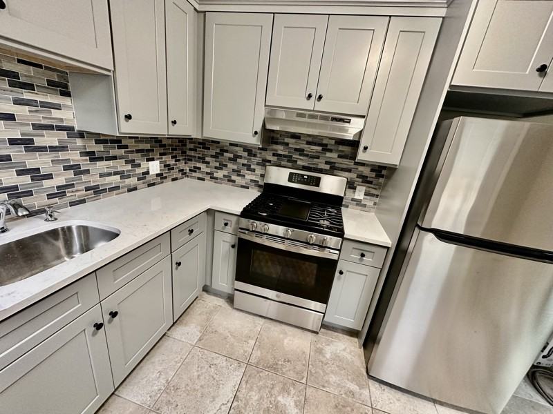 18 Lane Crest Ave - Photo 3 of 15