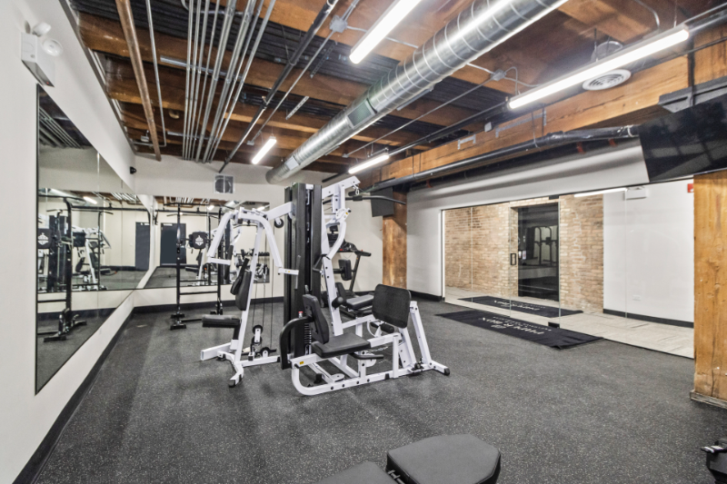 149 W Ohio St - Photo 6 of 7