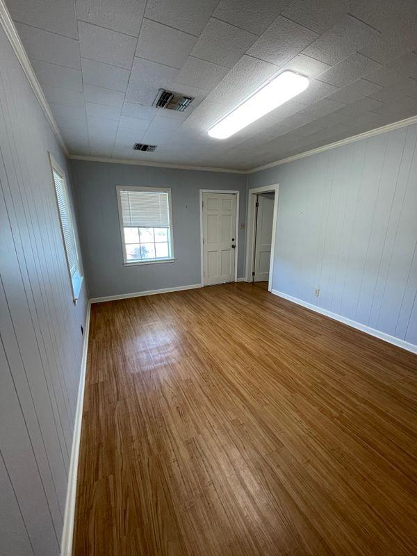 208 Saint George St - Photo 3 of 29