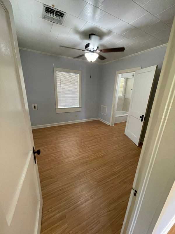 208 Saint George St - Photo 6 of 29