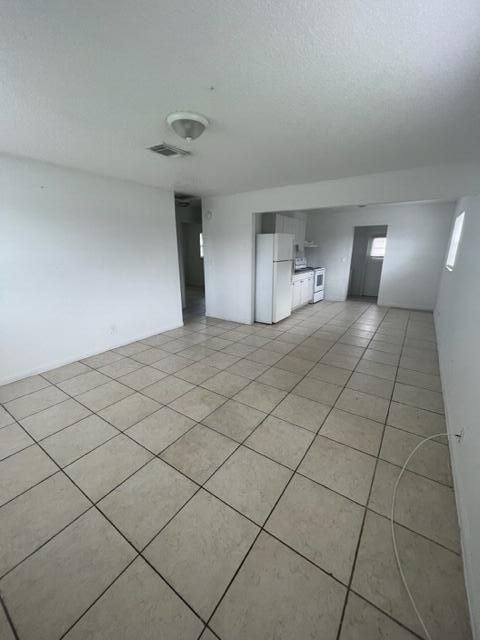 4998 Kirk Rd - Photo 2 of 22