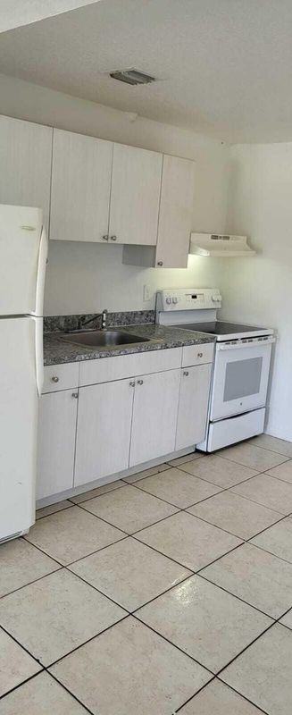 4998 Kirk Rd - Photo 7 of 22