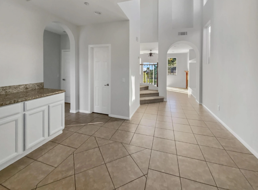 1504 San Bernardino Ave - Photo 7 of 25