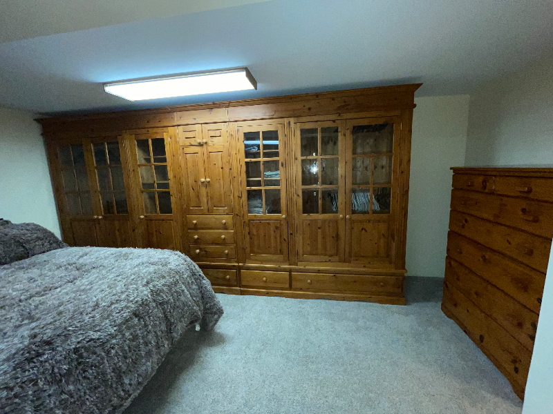 241 Wedgewood Cir - Photo 4 of 10