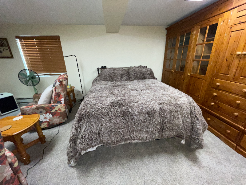 241 Wedgewood Cir - Photo 5 of 10