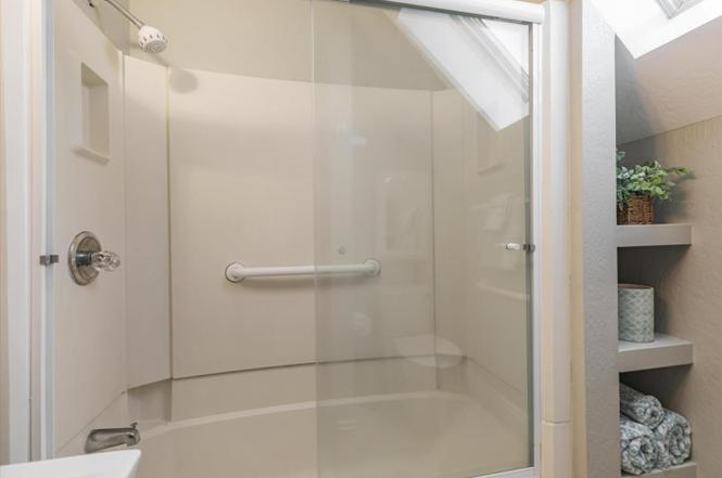 1555 Lincoln Ave - Photo 3 of 19