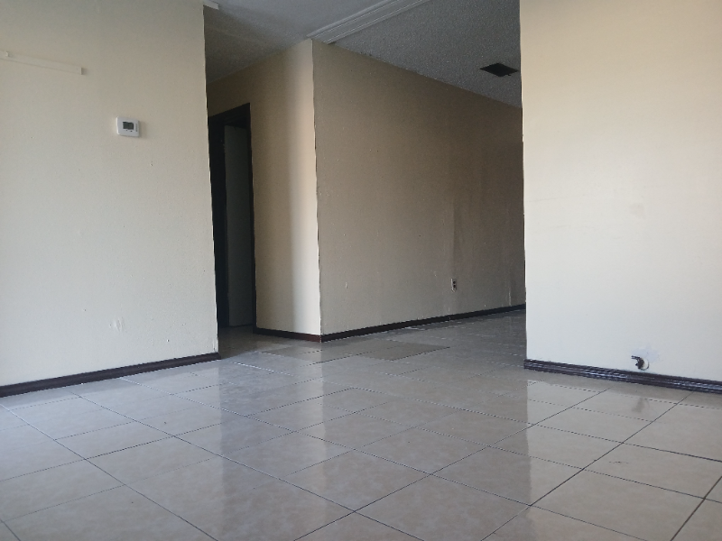 2623 Dahlgreen Ave - Photo 5 of 18