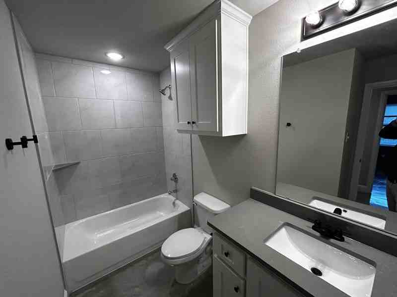 10032 W Hwy #100 - Photo 3 of 13