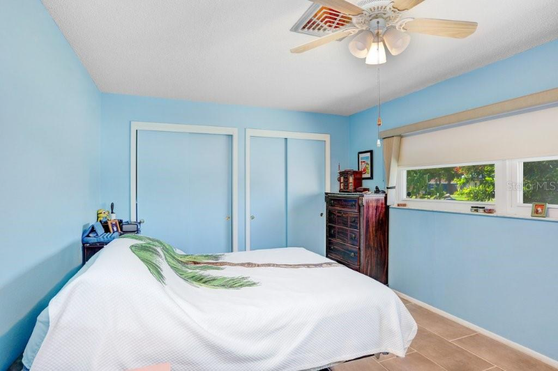 16038 Tree Line Dr - Photo 6 of 18