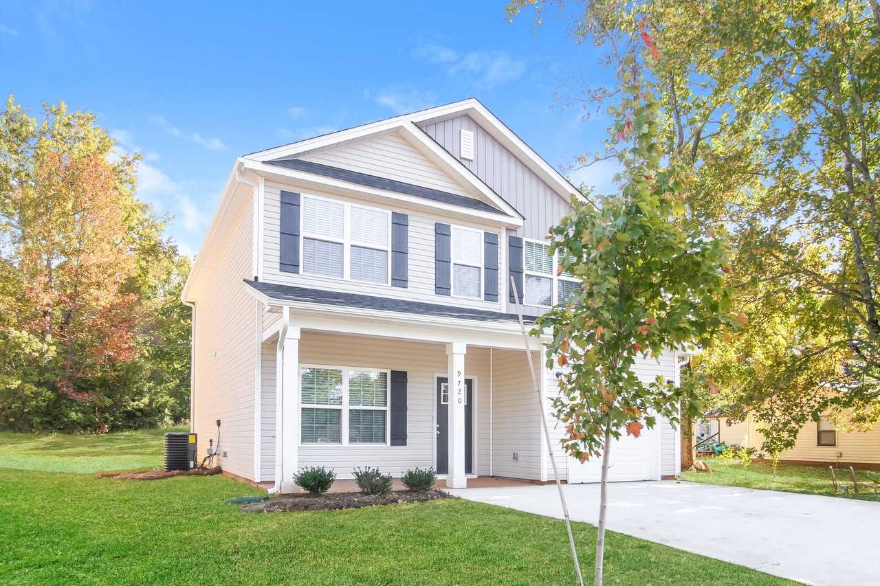 9720 Trinity Rd - Photo 3 of 17