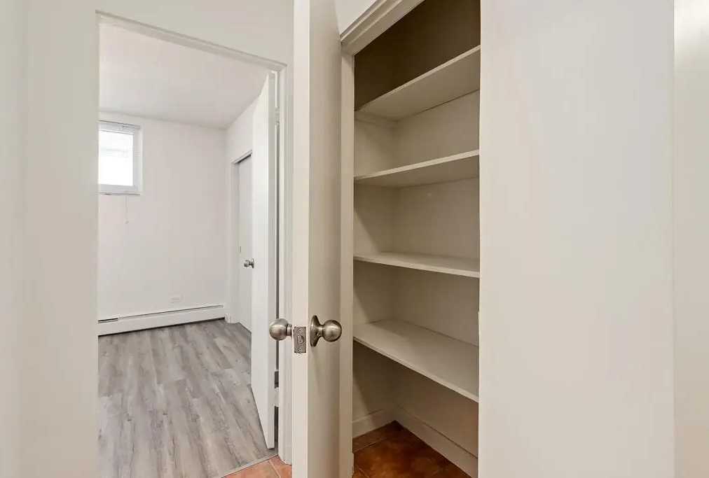 Dorchester Apartments - Photo 7 of 13