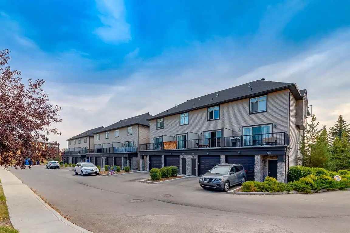 Applewood Townhomes - Photo 6 of 6