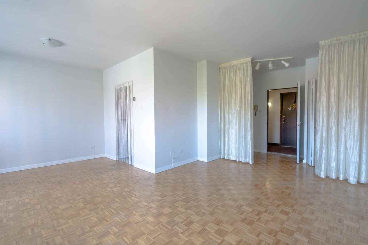 406 Crepeau - Photo 4 of 19