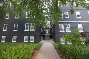 featured image of 377 Brandon Ave