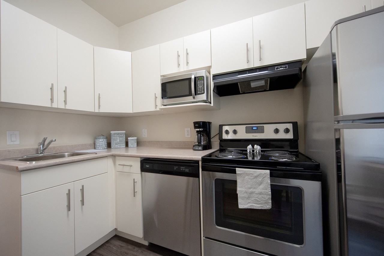 377 Brandon Avenue - Photo 2 of 20