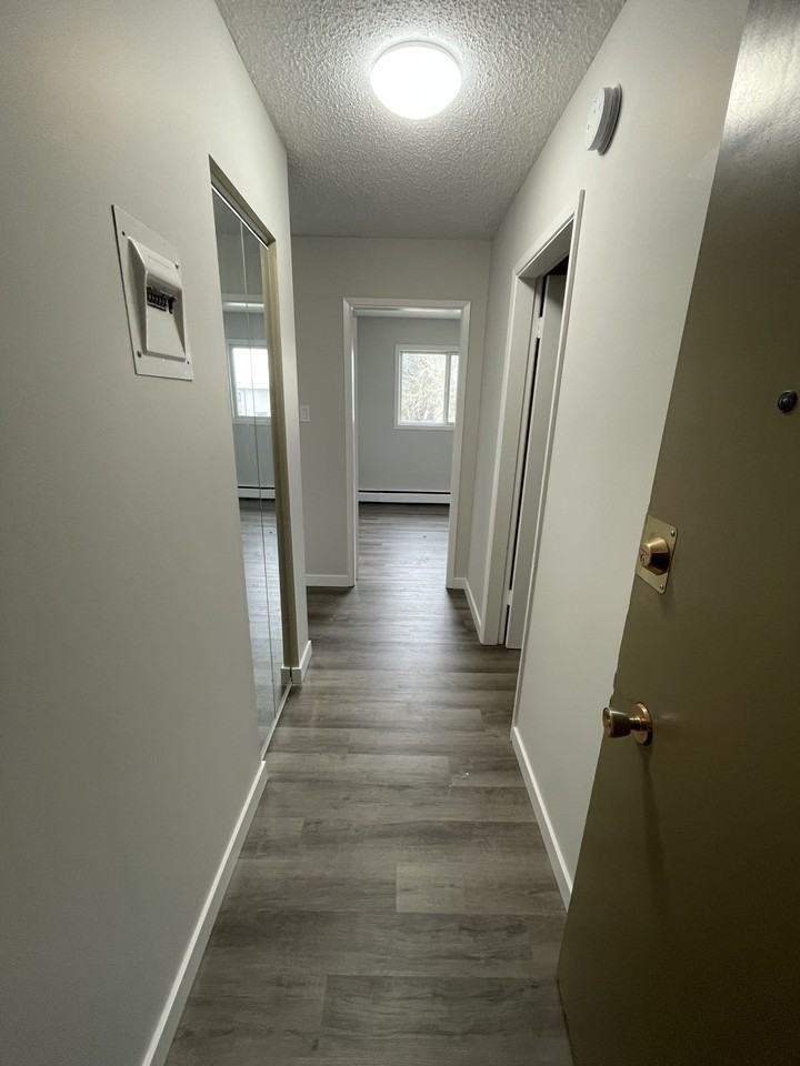 Poplar Pointe - Photo 3 of 10