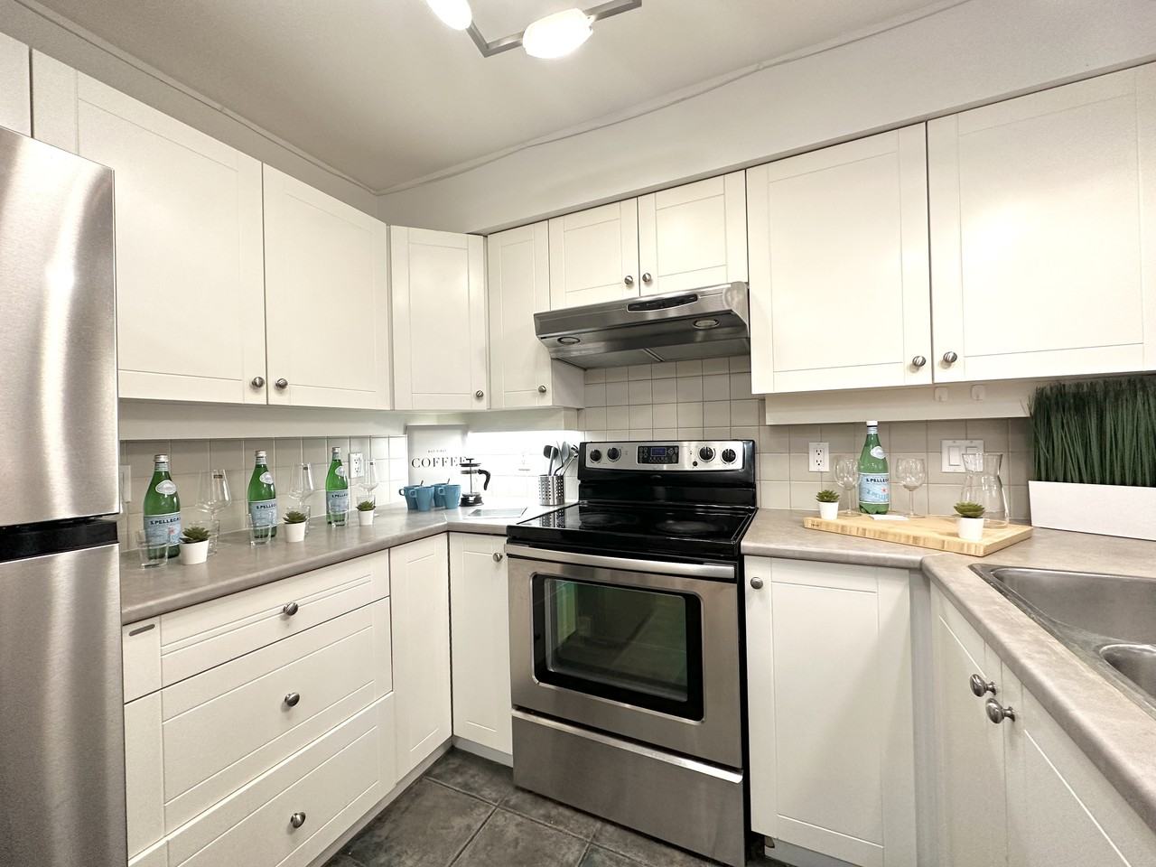 18 Smokey Smith Place - Photo 2 of 20