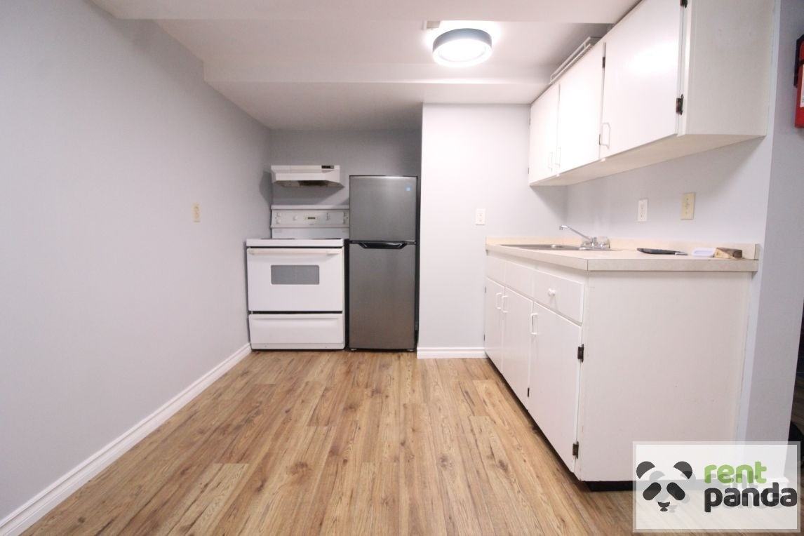 96 Melvin Ave - Photo 2 of 8