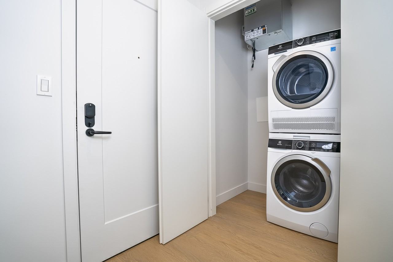 1245 Rue Sherbrooke Ouest #406 - Photo 6 of 30