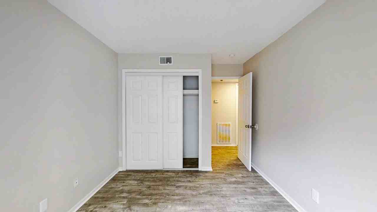 900 E Grand Ave #311 - Photo 3 of 30