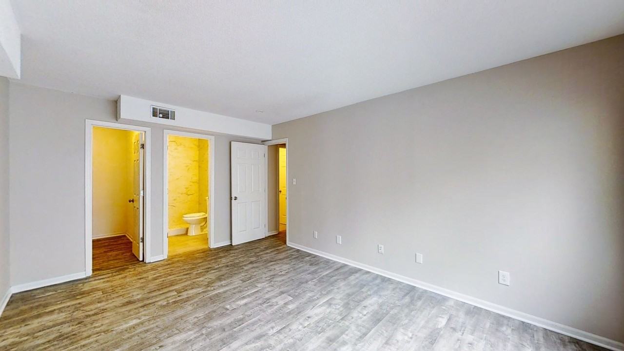 900 E Grand Ave #311 - Photo 5 of 30