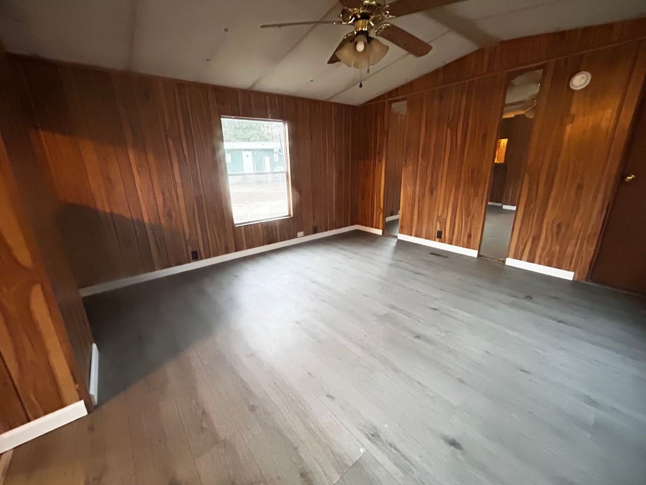 106 Courtillians Rd - Photo 4 of 6