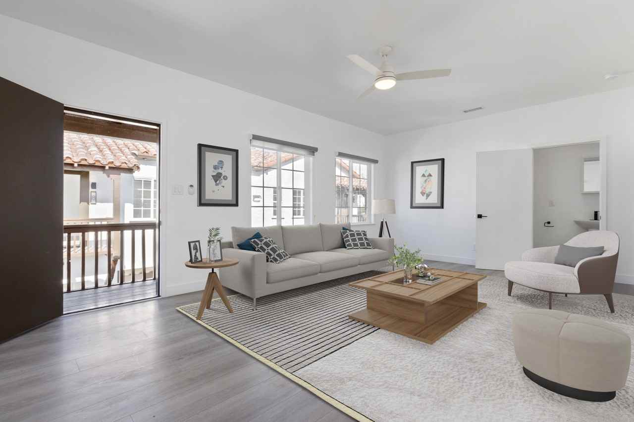 1524 N Sycamore St #4 - Photo 5 of 26