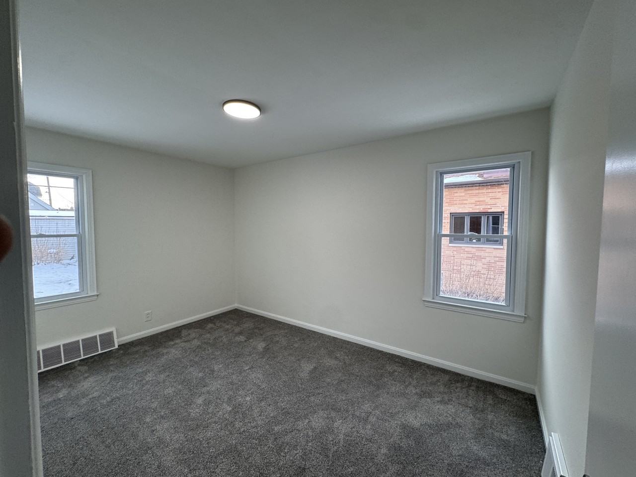 18702 Arrowhead Ave #NA - Photo 6 of 15