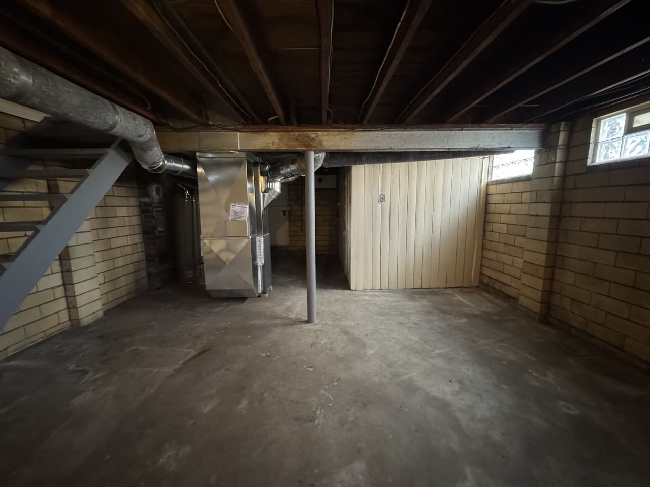 133 16th St Ne #NA - Photo 3 of 16