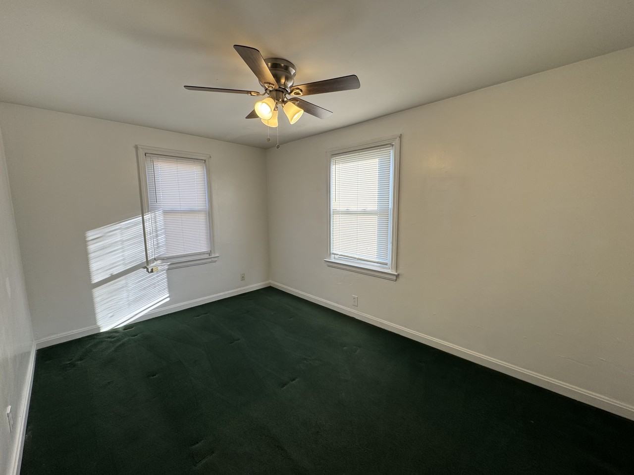 133 16th St Ne #NA - Photo 4 of 16