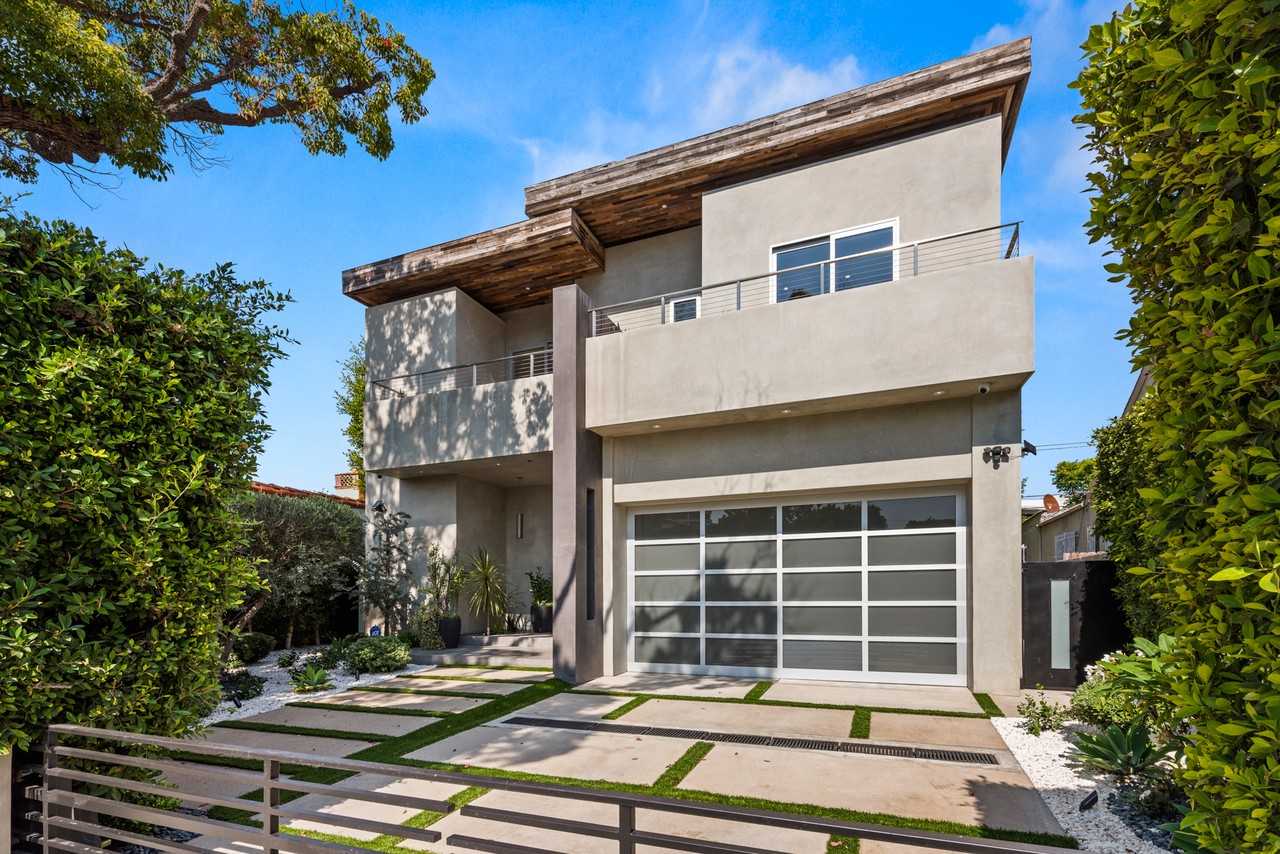 6617 Lindenhurst Ave #NA - Photo 2 of 40