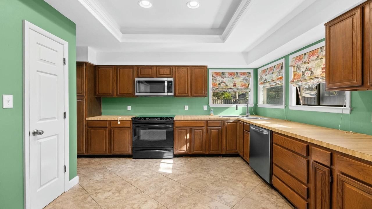 904 Dogwood Ct #NA - Photo 4 of 27