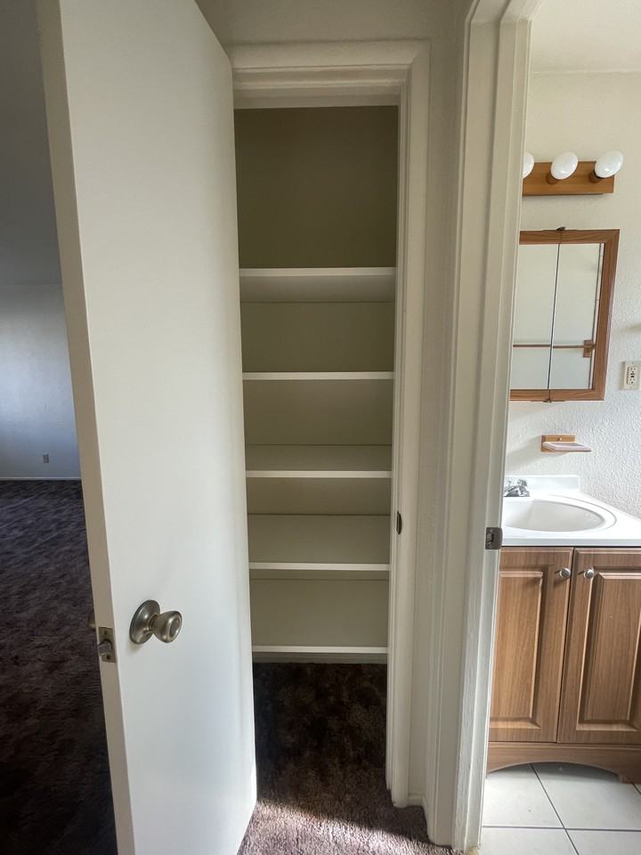 1581 Mono Ave #NA - Photo 6 of 13