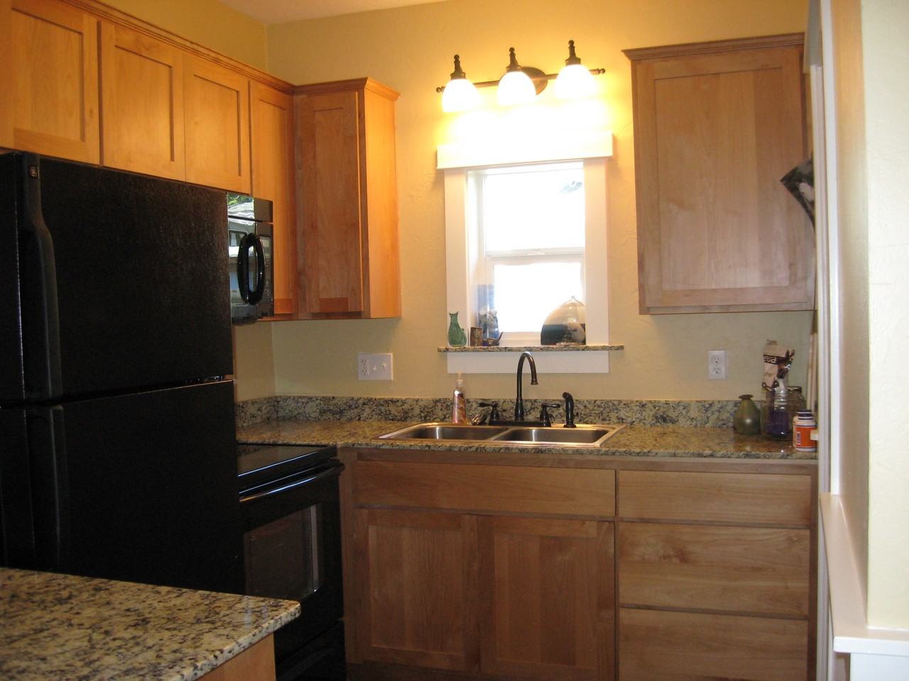 215 Vancouver Ave #NA - Photo 6 of 13