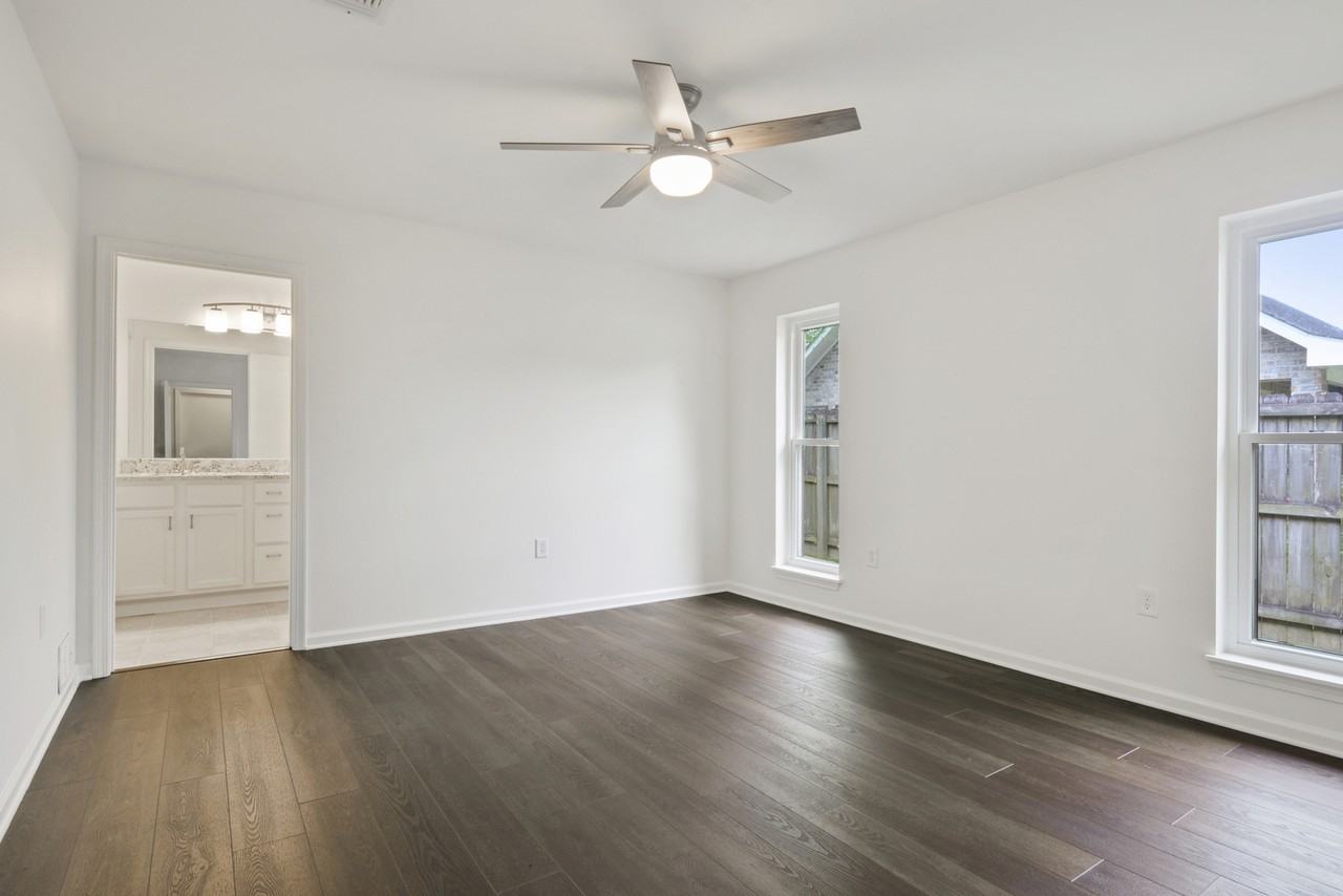 7738 Menlo Dr #NA - Photo 5 of 9